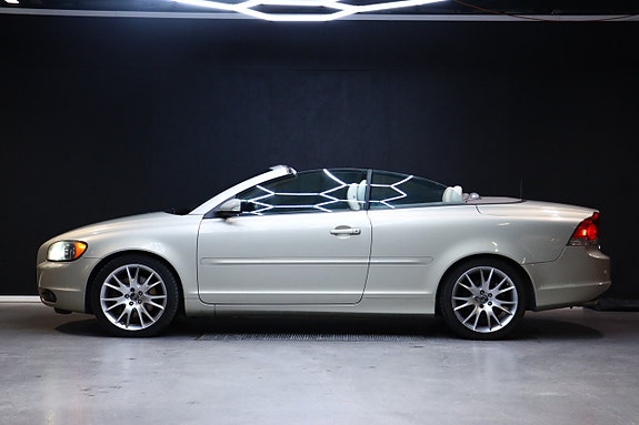 Volvo C70 6 of 27