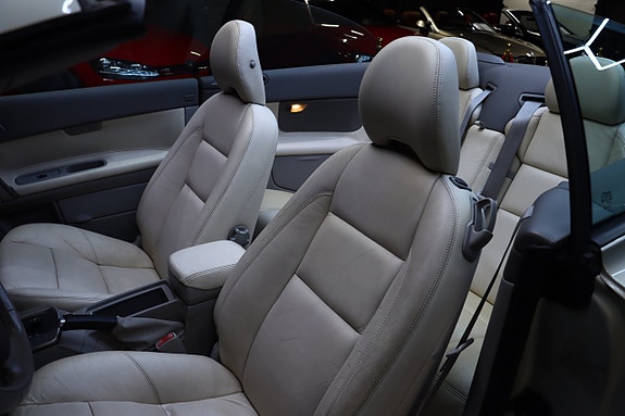 Volvo C70 13 of 27