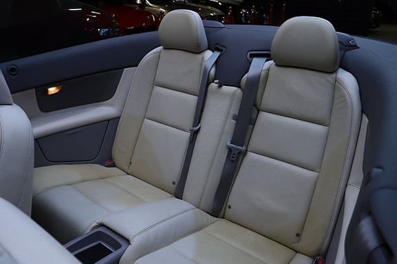 Volvo C70 14 of 27