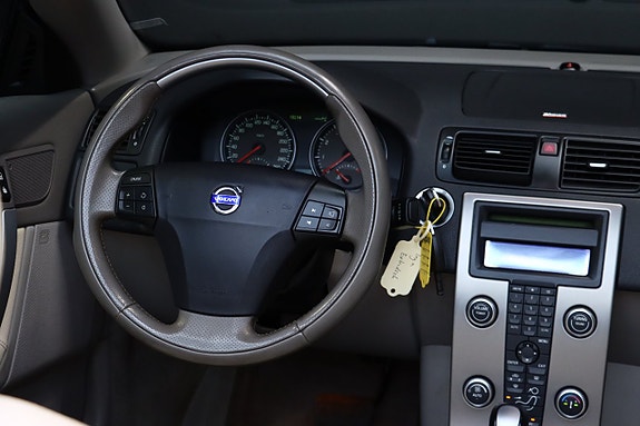 Volvo C70 17 of 27
