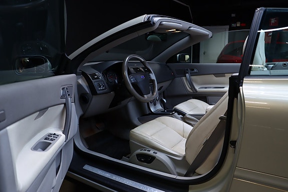 Volvo C70 10 of 27