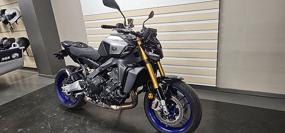 Yamaha MT-09 SP 2024 BWM2 3 of 4