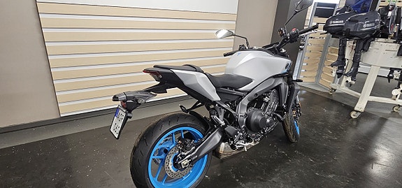 Yamaha MT-09 Y-AMT 2025 2 of 3