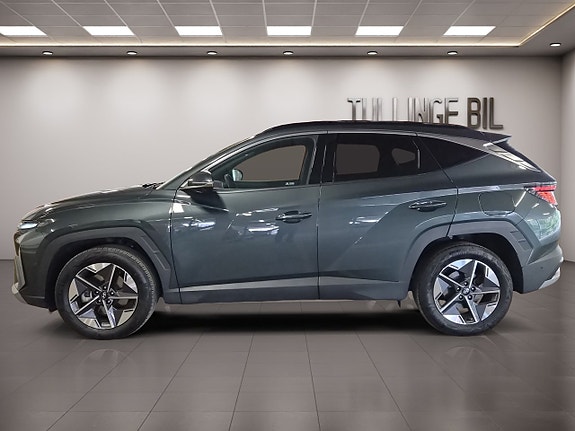 Hyundai Tucson 2 of 21