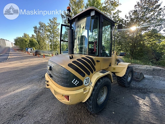 Volvo L32Z 5 of 27