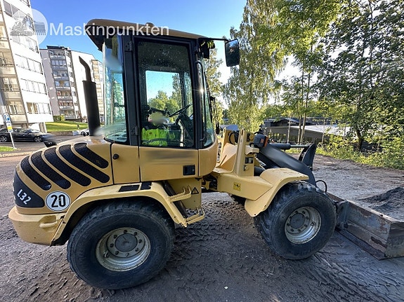 Volvo L32Z 4 of 27