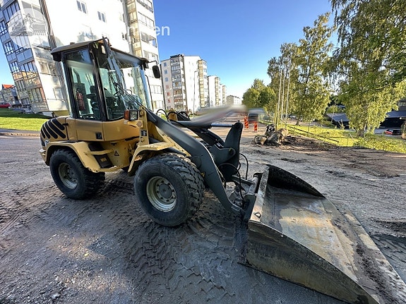 Volvo L32Z 3 of 27