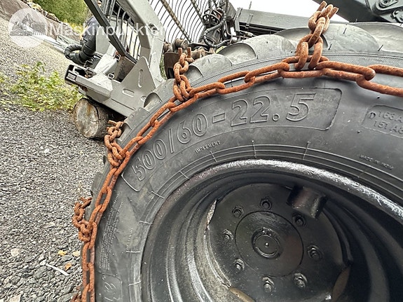 Skogsvagn med kran 21 of 27