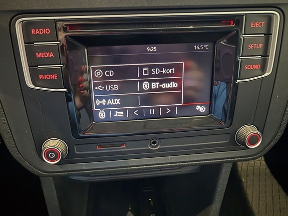 Volkswagen Caddy Maxi 14 of 15