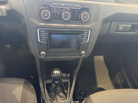 Volkswagen Caddy Maxi 13 of 15