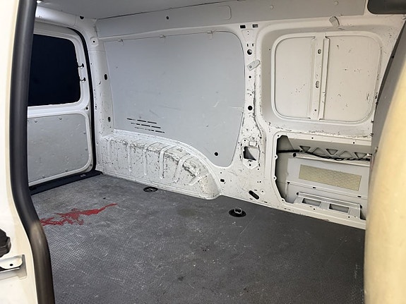 Volkswagen Caddy Maxi 7 of 15