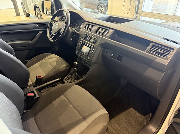 Volkswagen Caddy Maxi 8 of 15