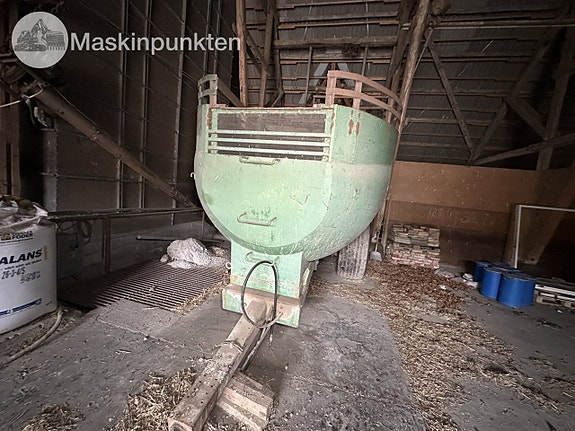 hemmabyggd tippvagn