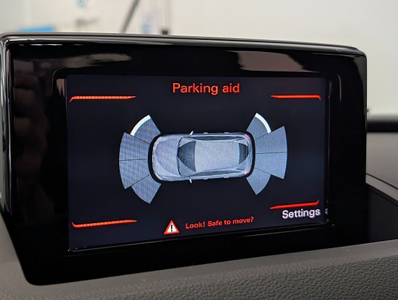 Audi Q3 19 of 20