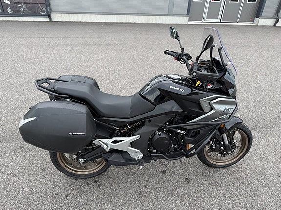 CFMOTO 700 MT - Köp Online 4 of 11