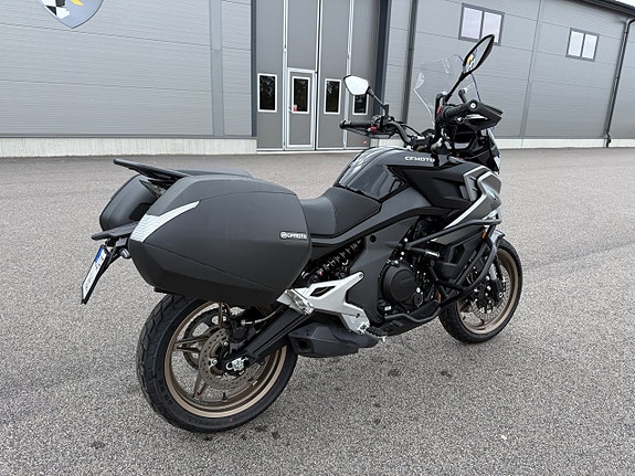 CFMOTO 700 MT - Köp Online 3 of 11