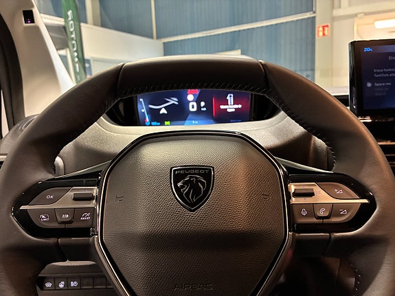 Peugeot Partner 13 of 18