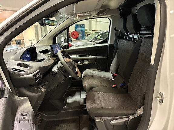Peugeot Partner 8 of 18