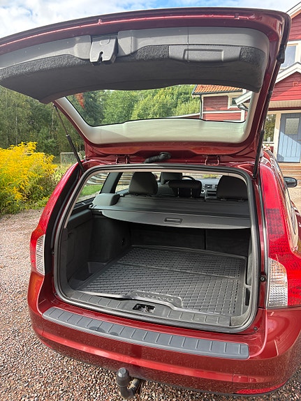 Volvo V50 4 of 8