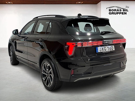 Lynk & Co 01 2 of 14