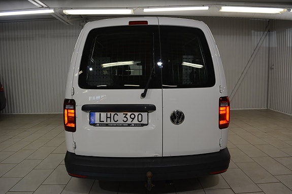 Volkswagen Caddy Maxi 3 of 9