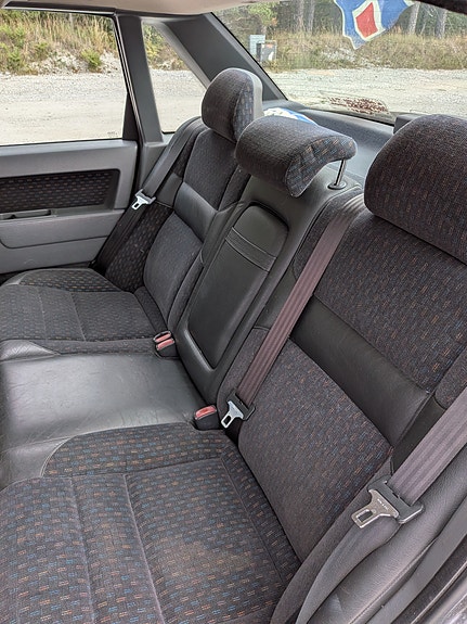Volvo 850 4 of 6