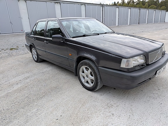 Volvo 850 2 of 6