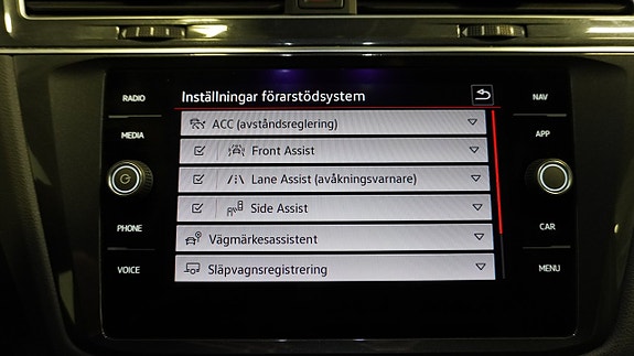 Volkswagen Tiguan 20 of 27