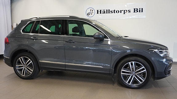 Volkswagen Tiguan 2 of 27