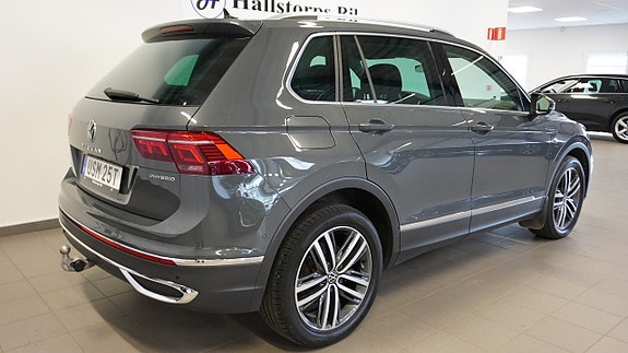 Volkswagen Tiguan 3 of 27