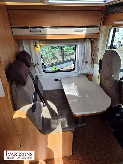 Dethleffs Globebus I4 / Enkelsängar / Taksäng / Endast 2.15m bred 10 of 20