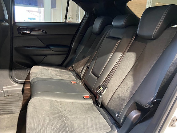 Mitsubishi Eclipse Cross 9 of 14