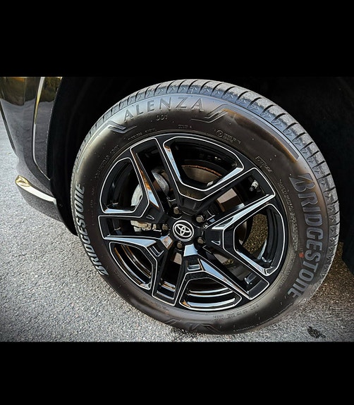 Toyota RAV4 6 of 24