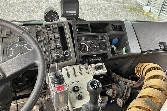 VOLVO FL618 12 of 27