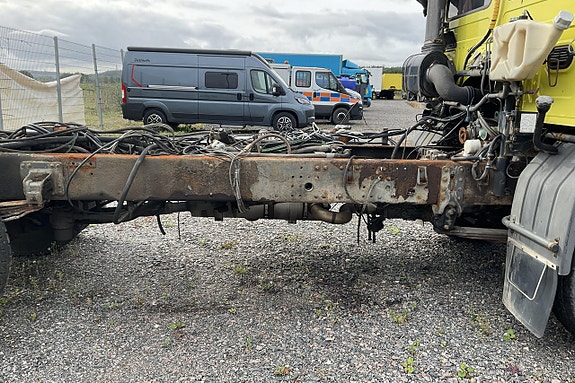 VOLVO FL618 27 of 27