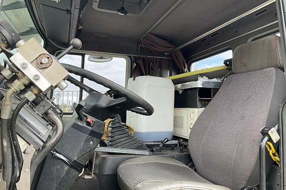 VOLVO FL618 9 of 27