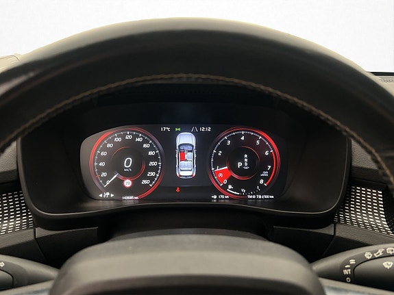 Volvo XC40 20 of 30