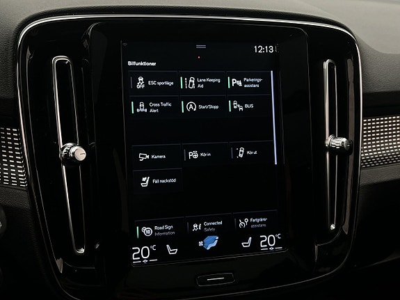 Volvo XC40 24 of 30