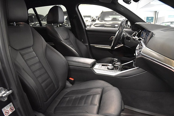 BMW 330e 13 of 27