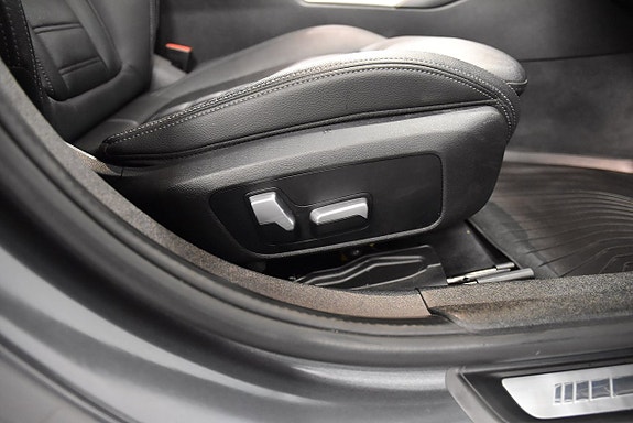BMW 330e 15 of 27