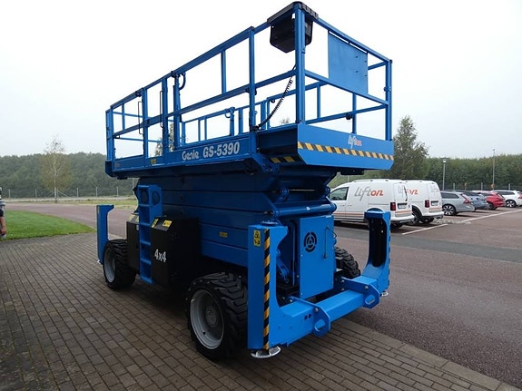 Genie GS 5390RT 4 of 10