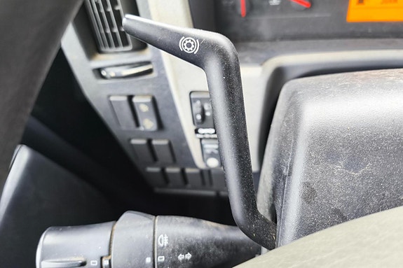 VOLVO FL280 14 of 27