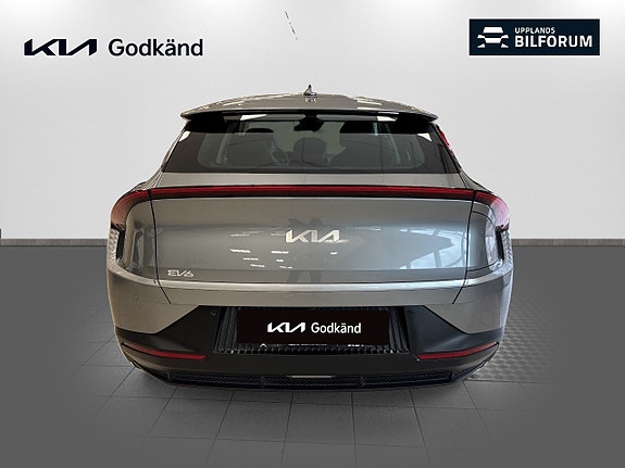 Kia EV6 5 of 18