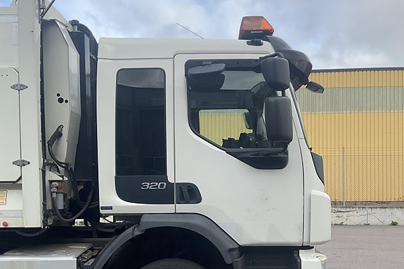 VOLVO FE320 14 of 27