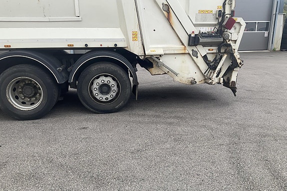 VOLVO FE320 6 of 27