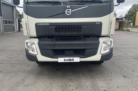 VOLVO FE320 10 of 27
