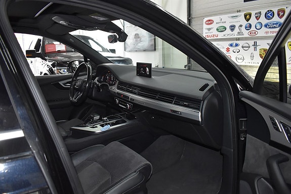 Audi Q7 6 of 27