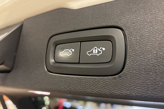 Volvo V60 10 of 23