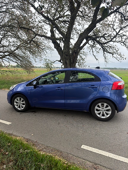 Kia Rio 5 of 23