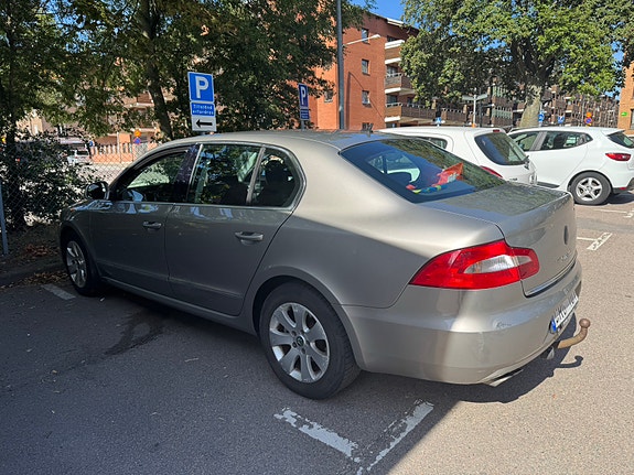 Skoda Superb 3 of 12